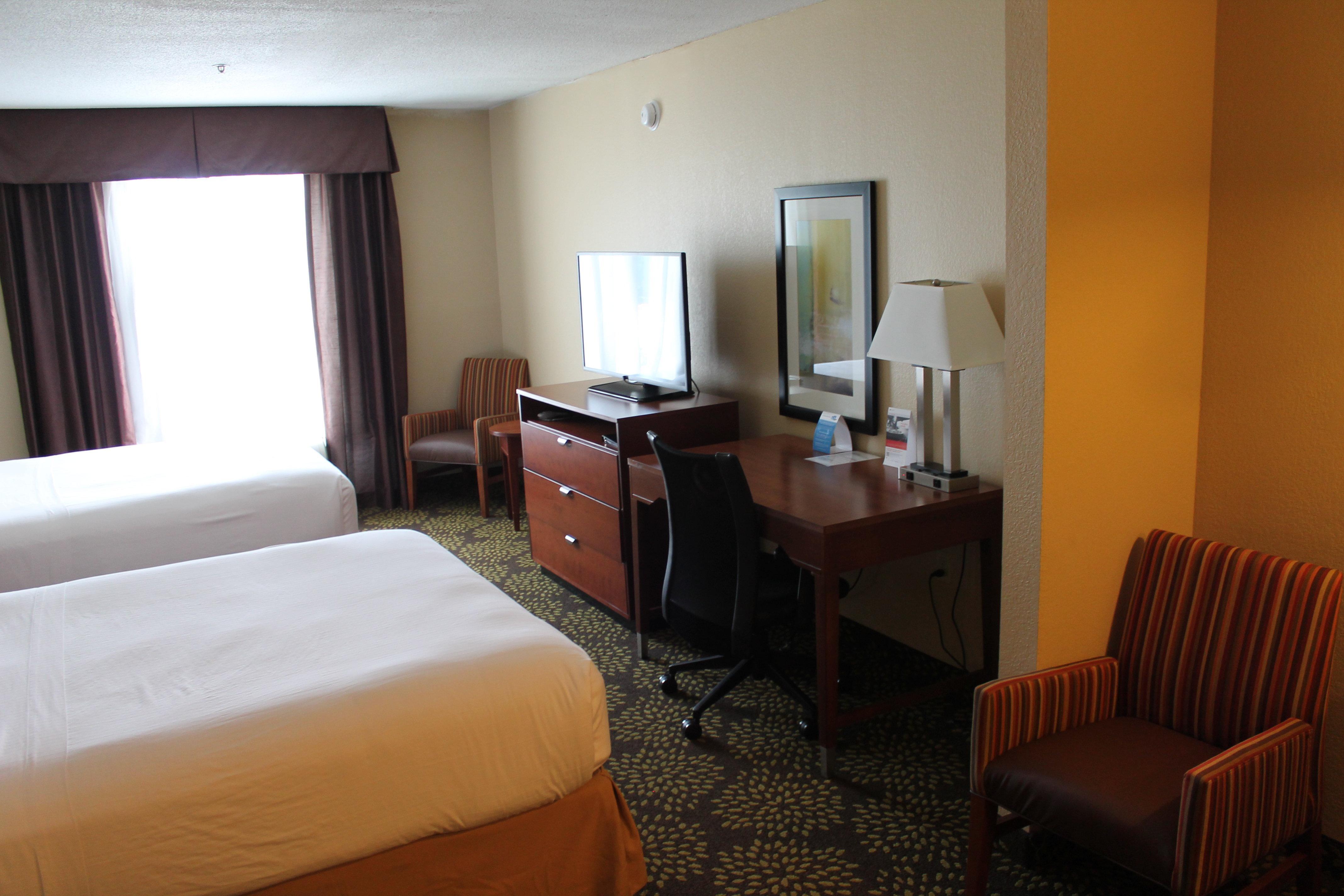 Holiday Inn Express Hotel & Suites Starkville, An Ihg Hotel Bagian luar foto
