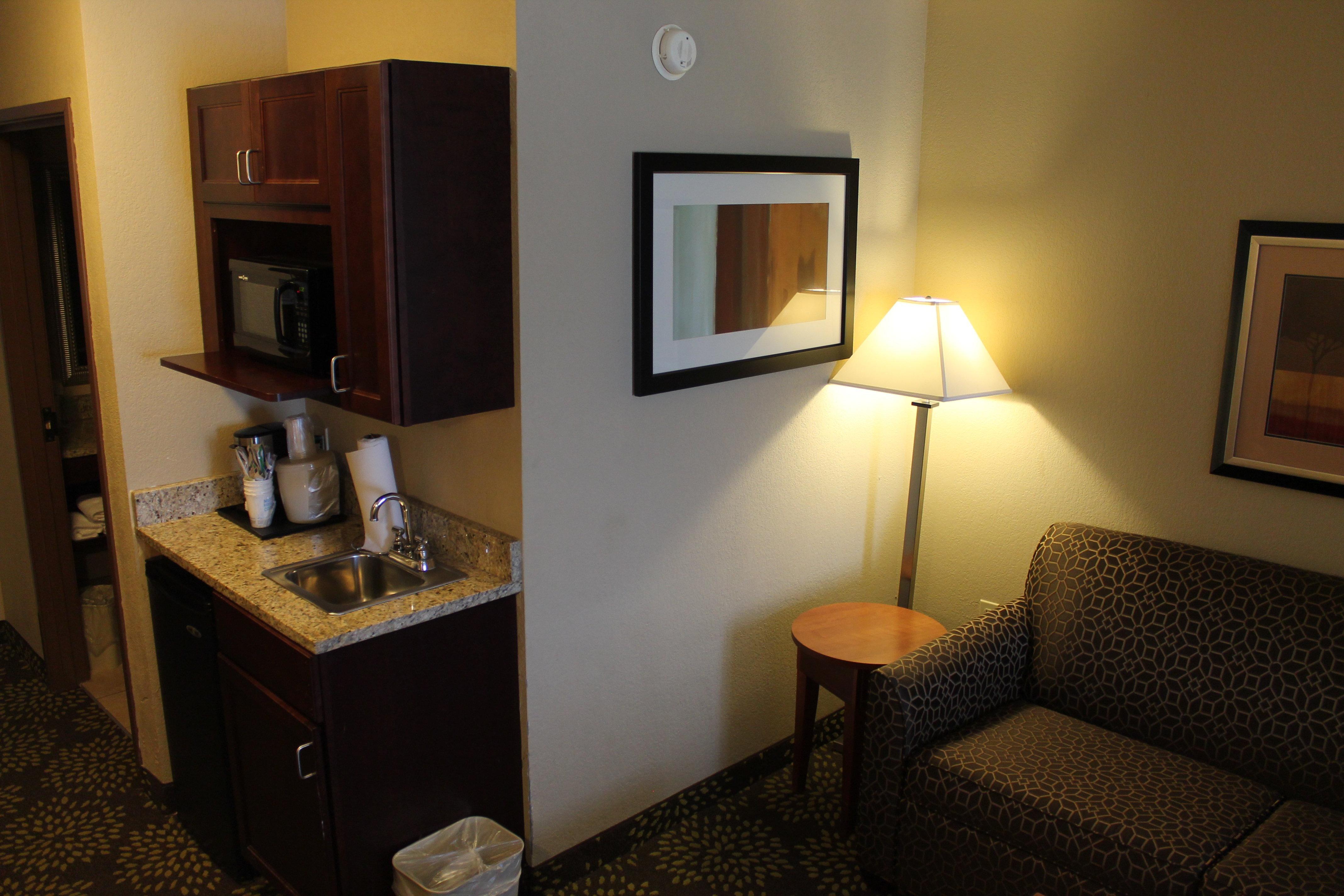 Holiday Inn Express Hotel & Suites Starkville, An Ihg Hotel Bagian luar foto