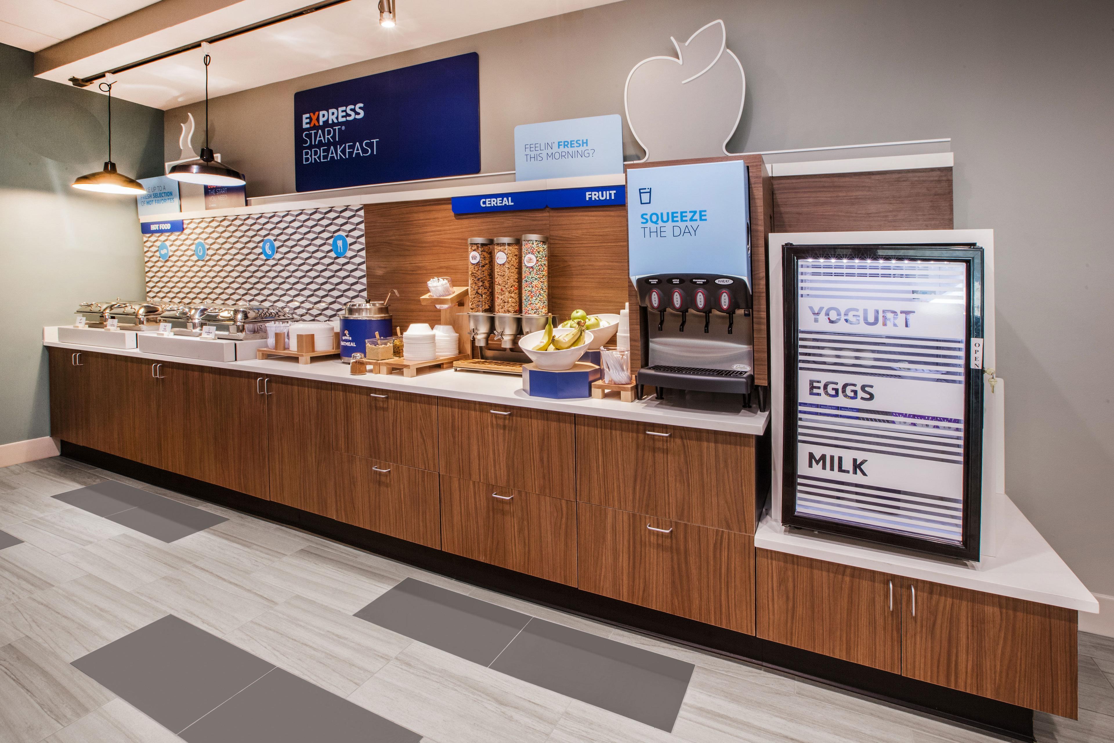 Holiday Inn Express Hotel & Suites Starkville, An Ihg Hotel Bagian luar foto