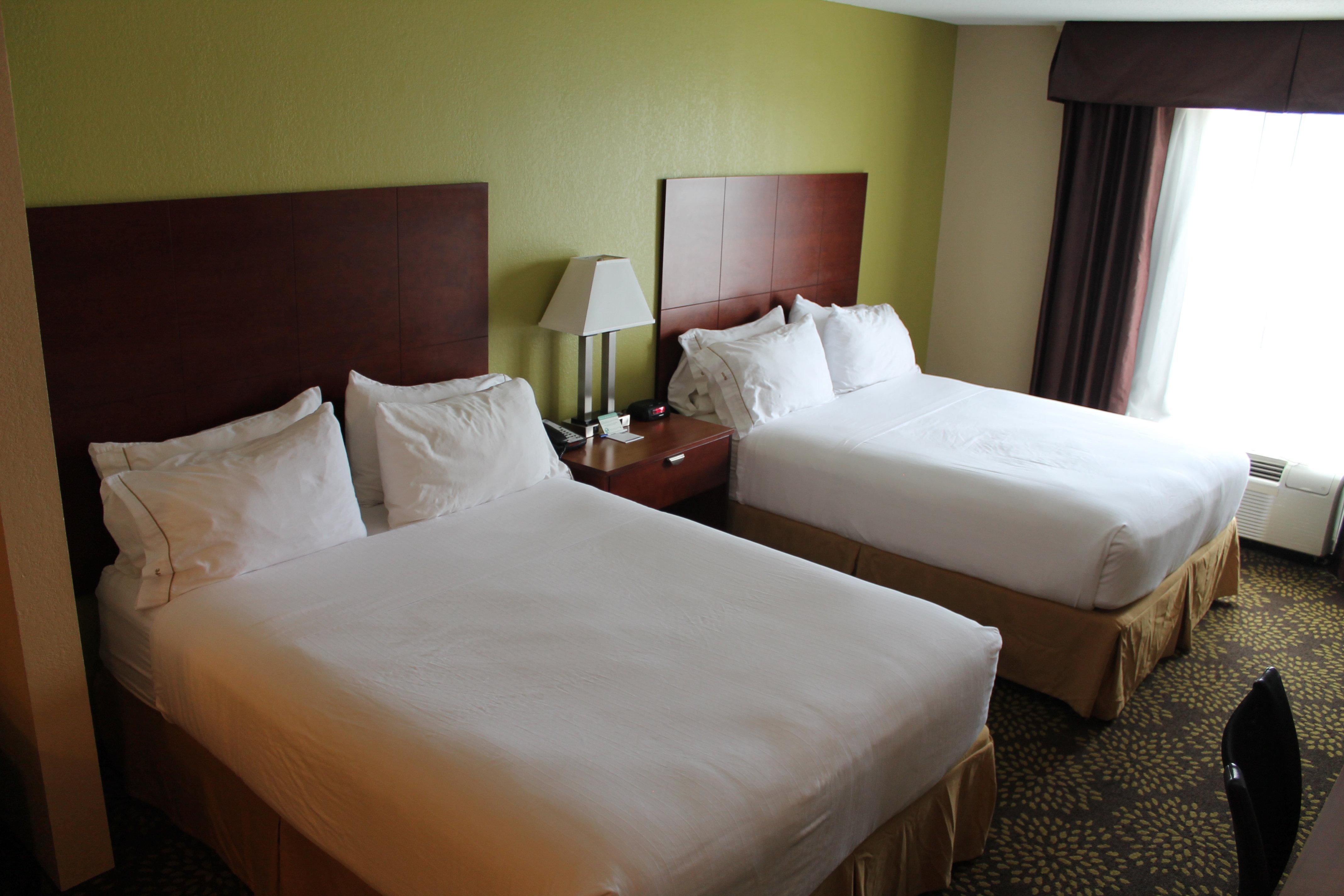 Holiday Inn Express Hotel & Suites Starkville, An Ihg Hotel Bagian luar foto