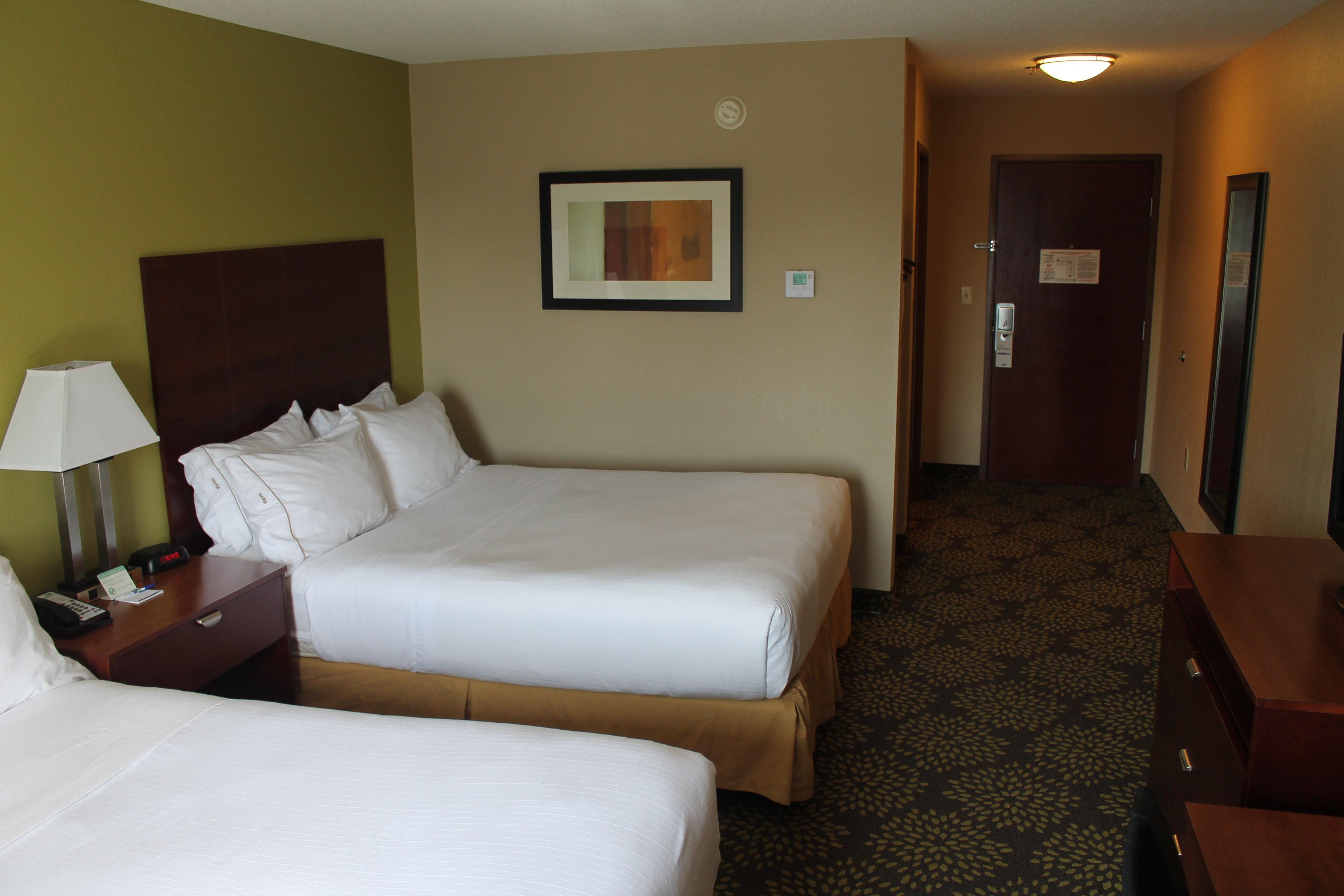 Holiday Inn Express Hotel & Suites Starkville, An Ihg Hotel Bagian luar foto