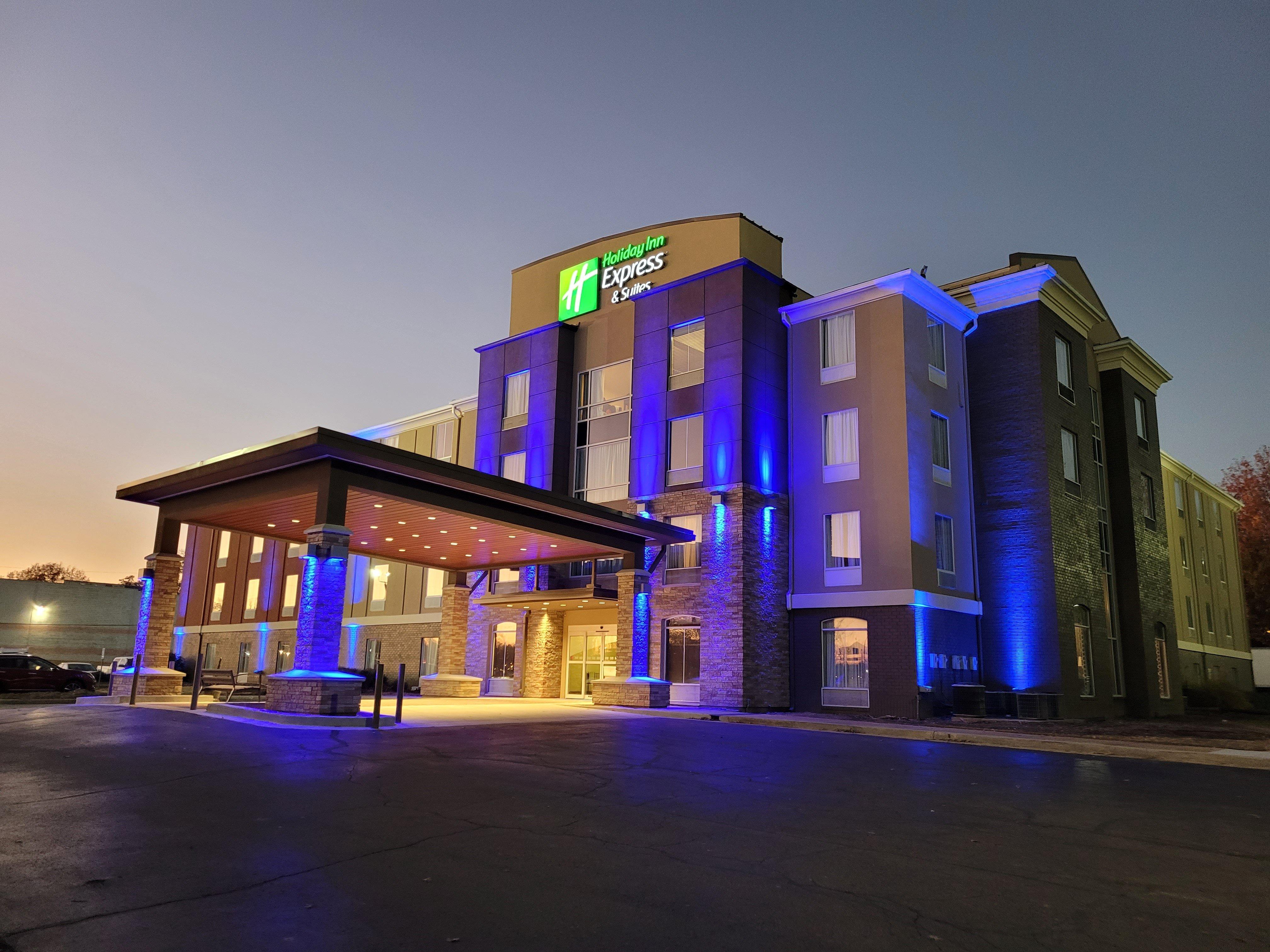 Holiday Inn Express Hotel & Suites Starkville, An Ihg Hotel Bagian luar foto