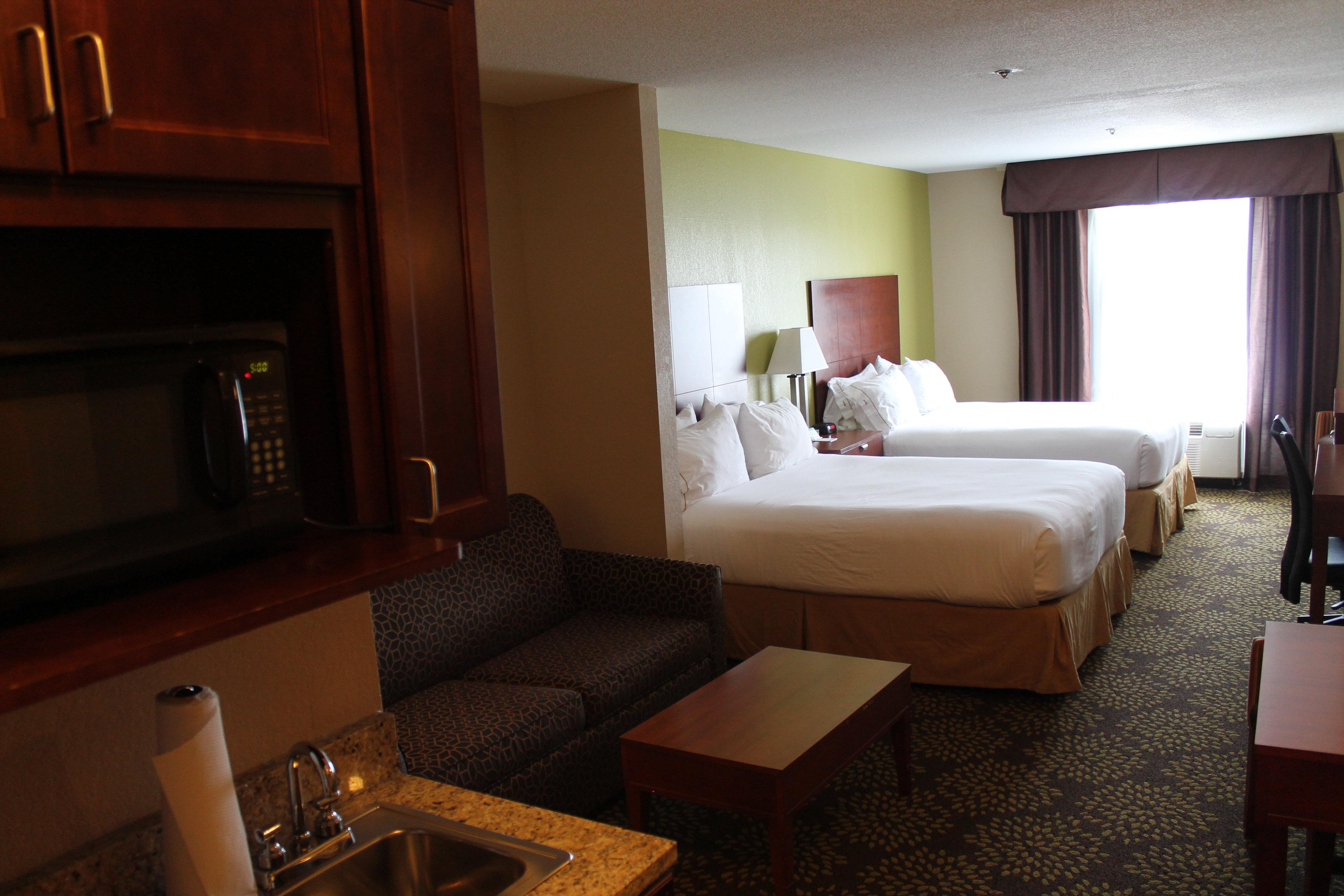 Holiday Inn Express Hotel & Suites Starkville, An Ihg Hotel Bagian luar foto
