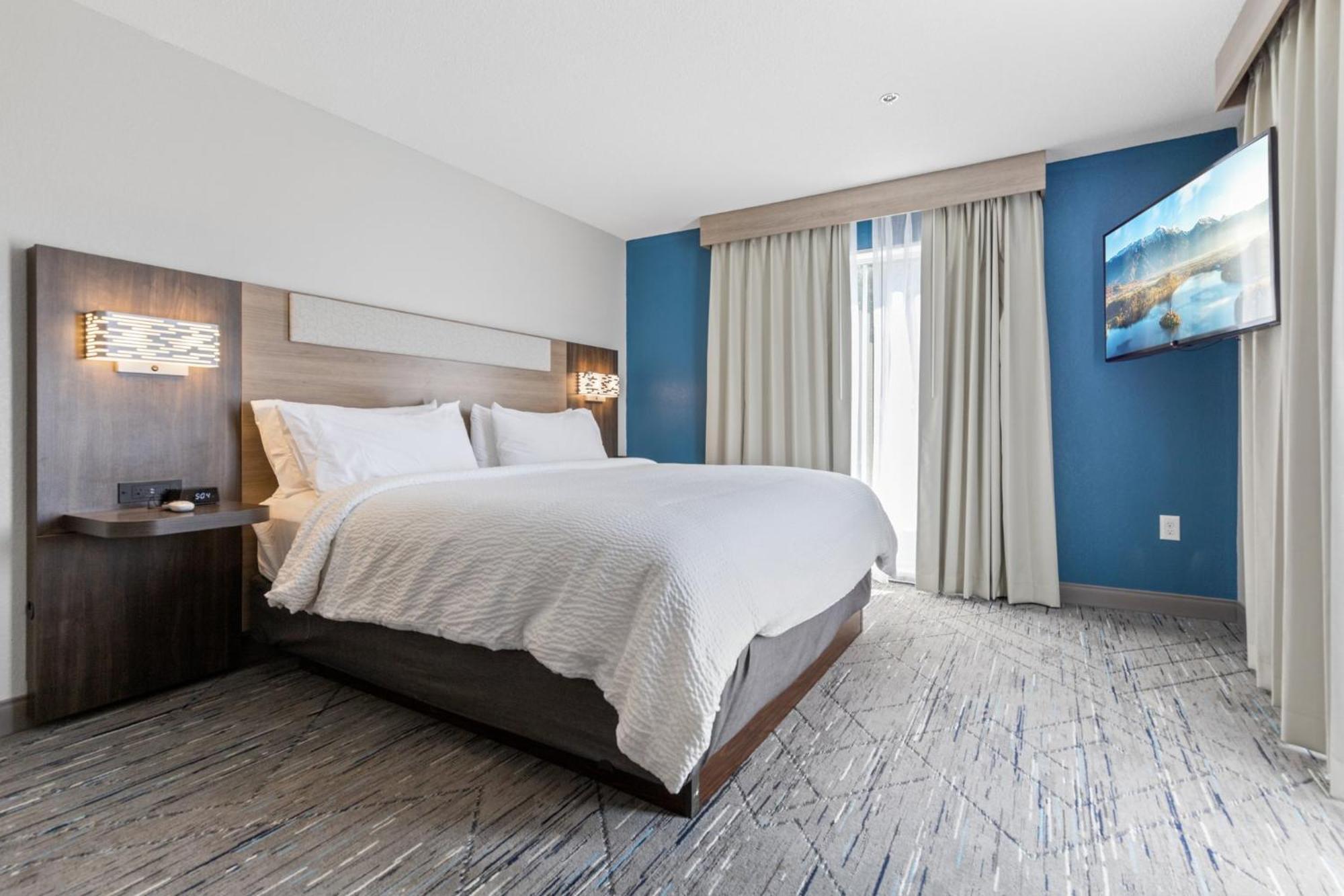 Holiday Inn Express Hotel & Suites Starkville, An Ihg Hotel Bagian luar foto