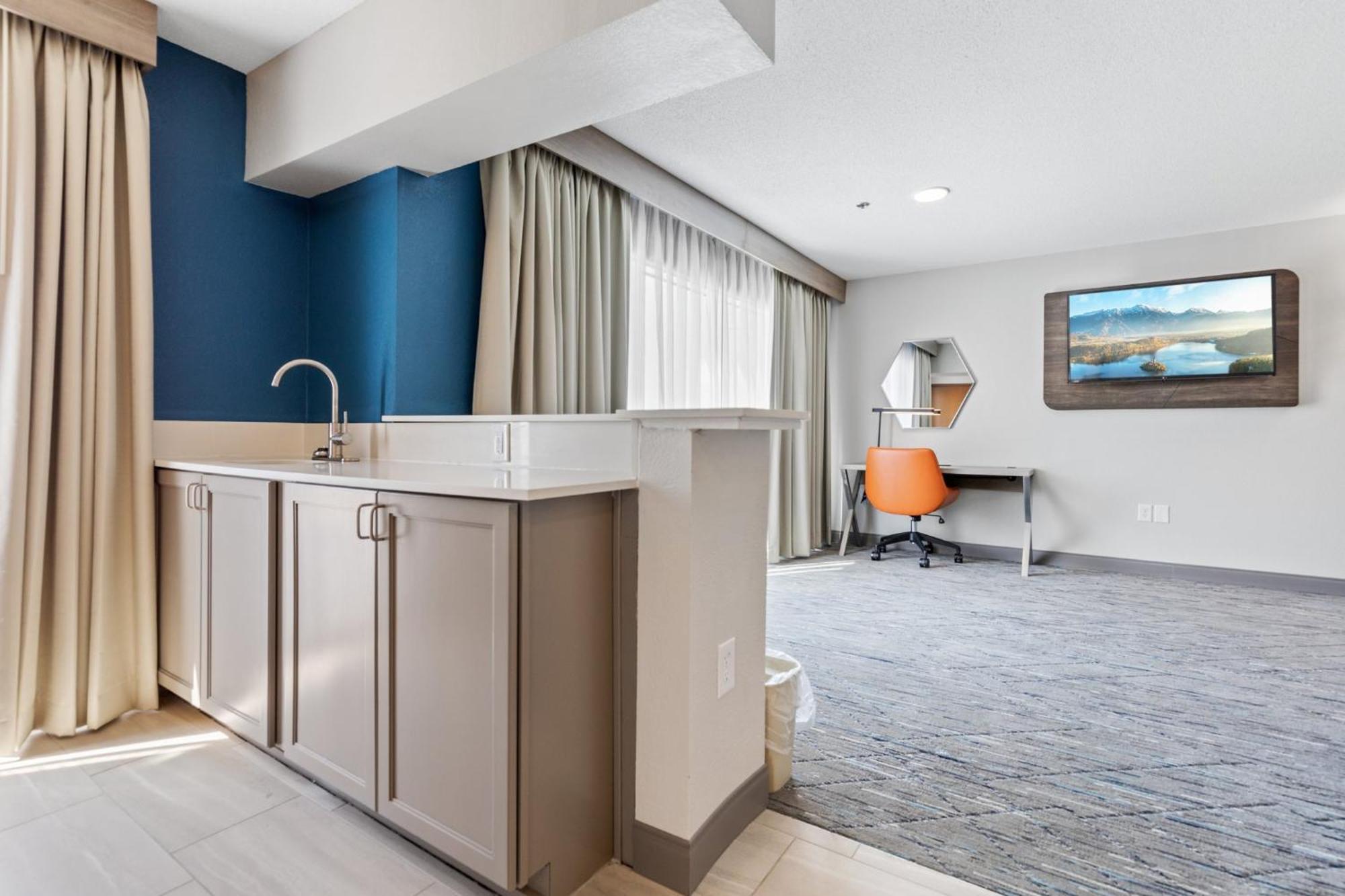 Holiday Inn Express Hotel & Suites Starkville, An Ihg Hotel Bagian luar foto