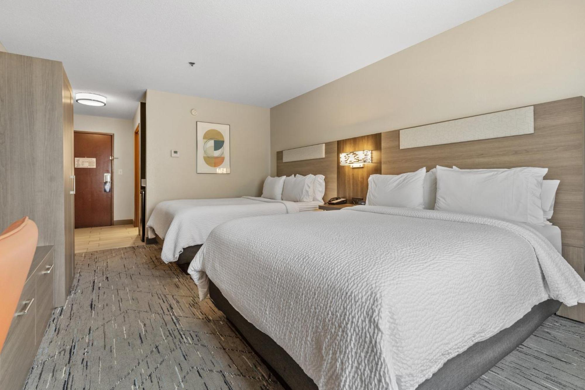 Holiday Inn Express Hotel & Suites Starkville, An Ihg Hotel Bagian luar foto